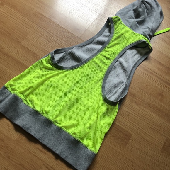 VSX SPORT Victoria’s Secret small zip up - Picture 4 of 4